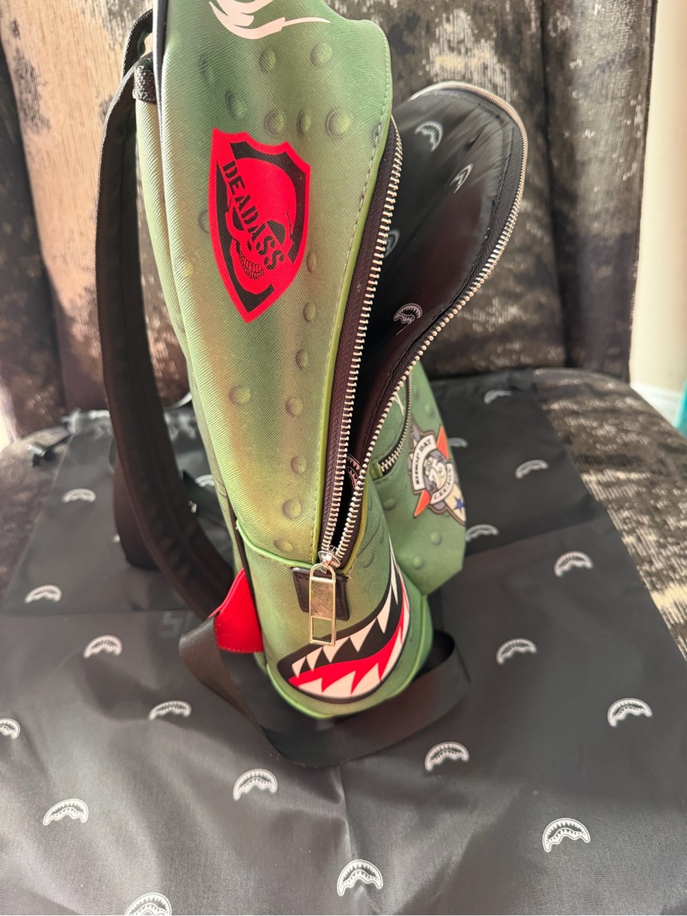 Sprayground Shark Infested Skies backpack NWOT - Picture 4 of 6